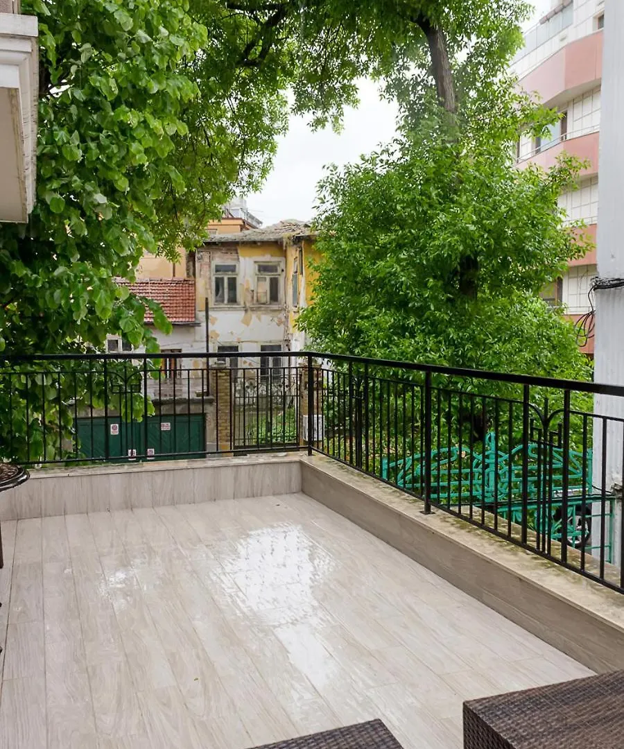 Three Private Apartments Near Port Of Varna By Flat Mаnager 0*,